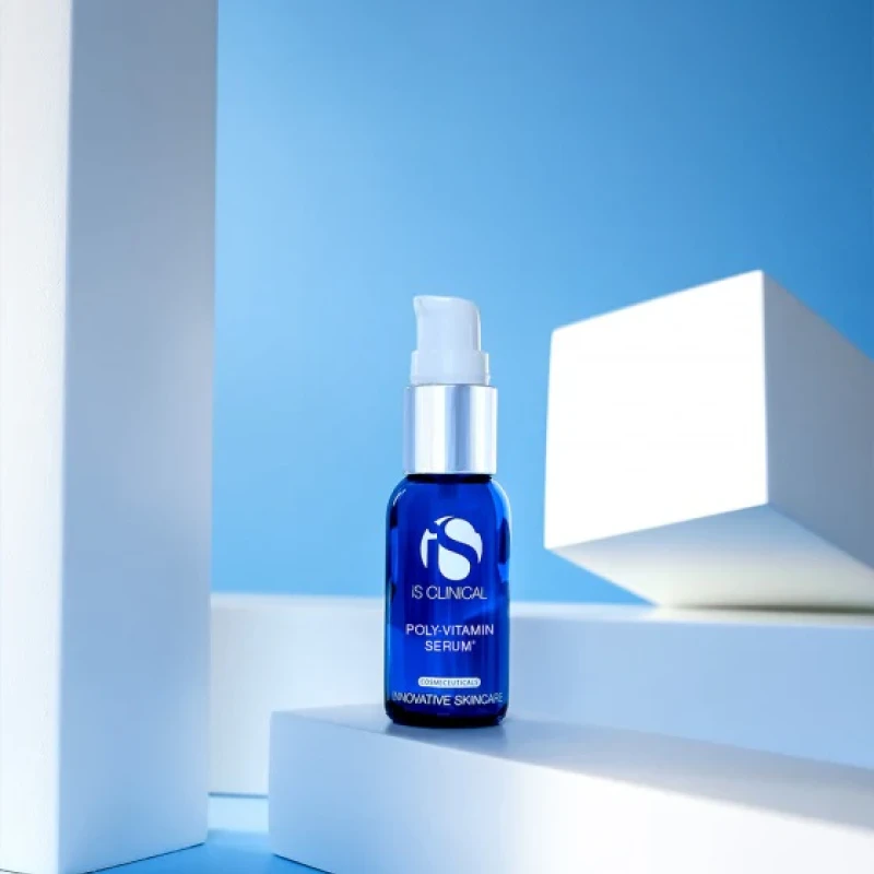 iS Clinical Poly-Vitamin Serum | Restorative & Hydrating Anti-Ageing Serum 30 ml
