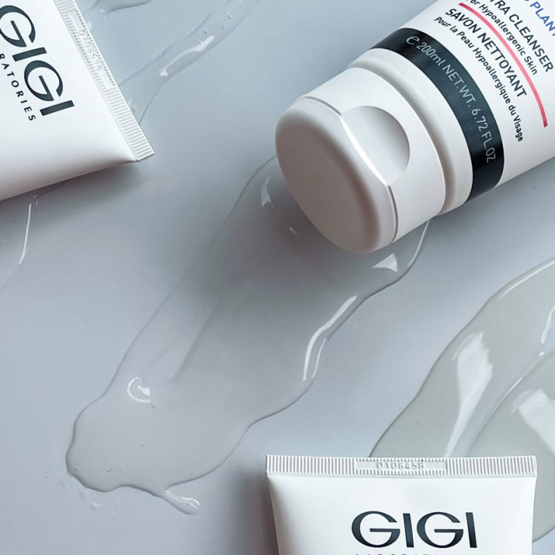 GIGI Aroma Essence pH Balanced Cleanser | Cleansing Gel for All Skin Types 200 ml
