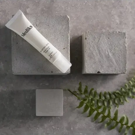 Medik8 Blemish SOS | Spot Treatment Gel for Problem Skin 15 ml