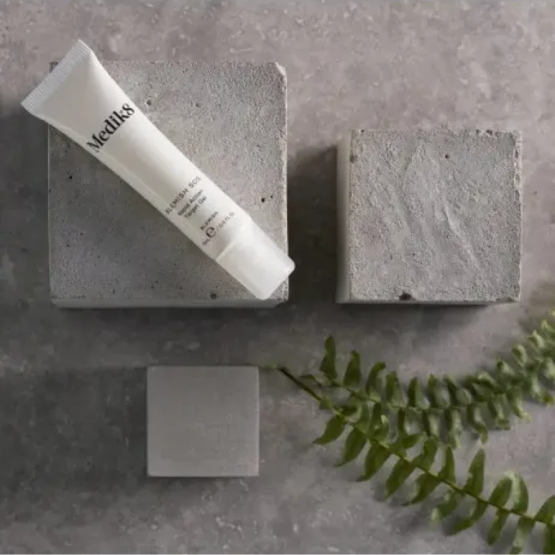 Medik8 Blemish SOS | Spot Treatment Gel for Problem Skin 15 ml